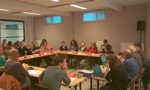 Formation à la recheche en éducation permanente