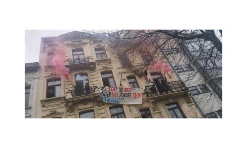 Rencontre-débat&nbsp;: Interpellation politique du comité des femmes sans-papiers. 